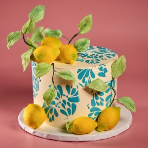 Tort Frutti - fistic și fructe (mango și căpșune)